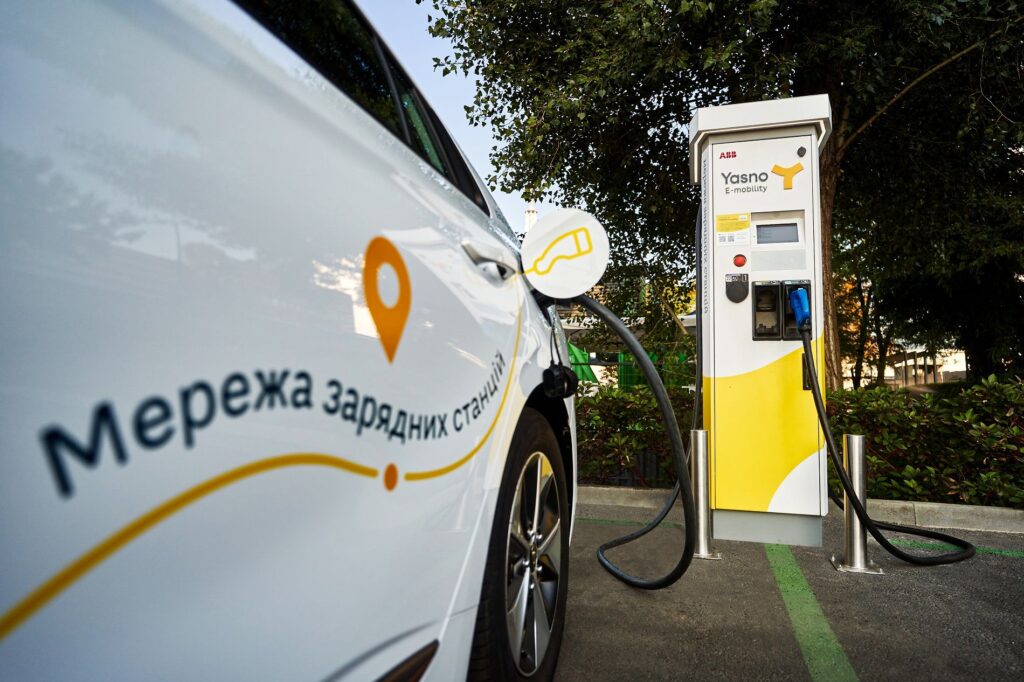 ТОКА перебере зарядні локації YASNO E-mobility з 1 жовтня